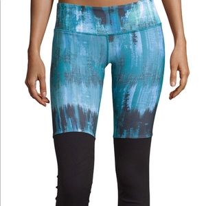 Alo Yoga goddess leggings - GREAT shape